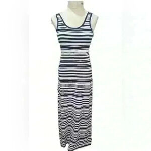Columbia Women’s XS PFG navy/white Striped Sleeveless Maxi Dress.